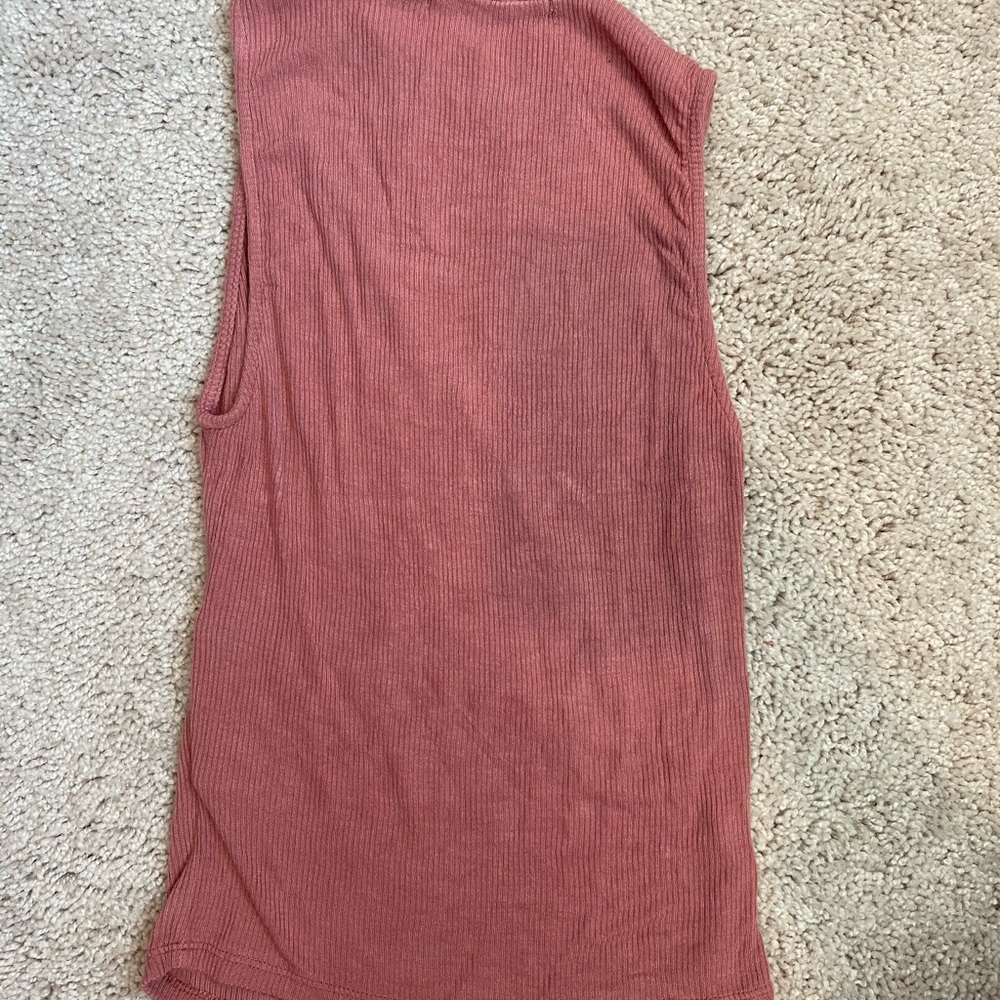 Tank - Picture 2 of 2
